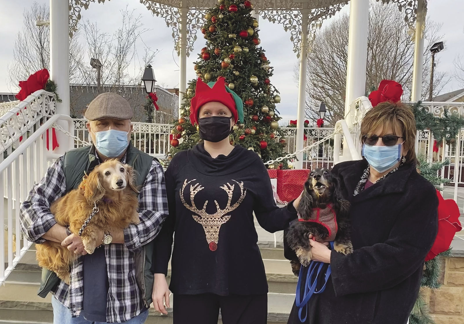 Raneri from 'Baking with Lucy' continues her mother’s legacy with donation to area animal rescue
